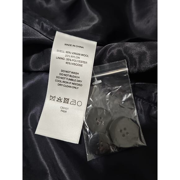 NWT Quince Italian Wool Double Breasted Coat Womens Medium Navy MSRP 190 - Picture 10 of 12